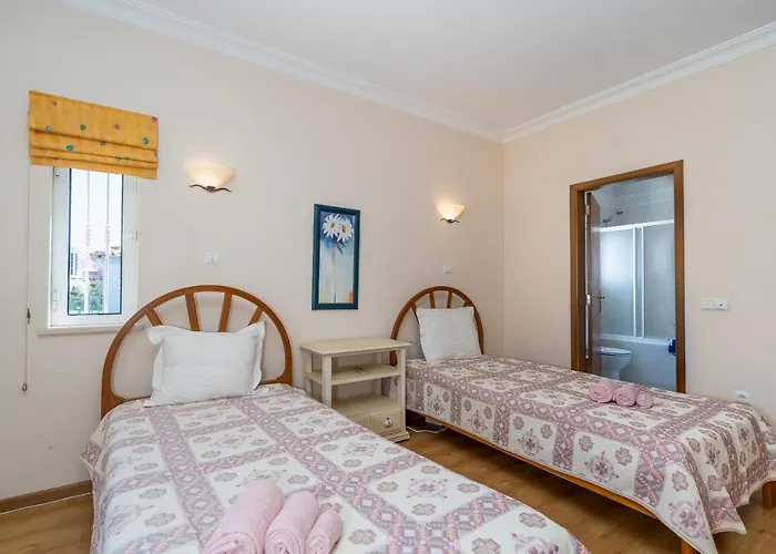 White By Sapvillas Vilamoura