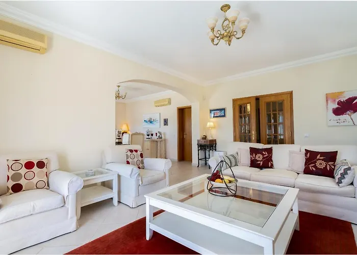 White By Sapvillas Villa *