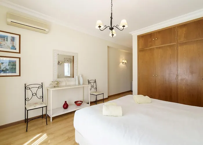 White By Sapvillas * Vilamoura