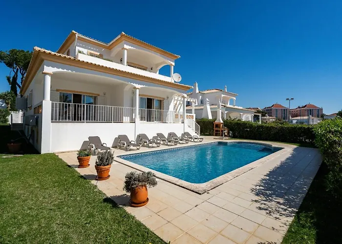 White By Sapvillas Villa *