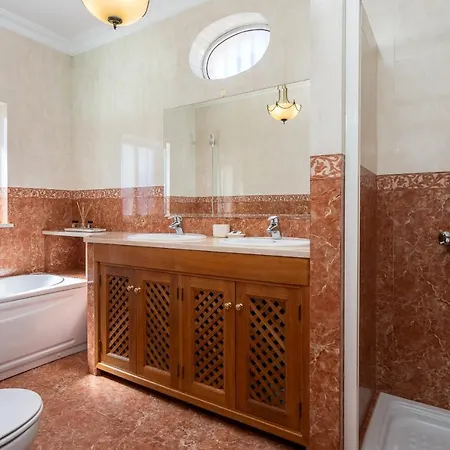 White By Sapvillas ヴィラ