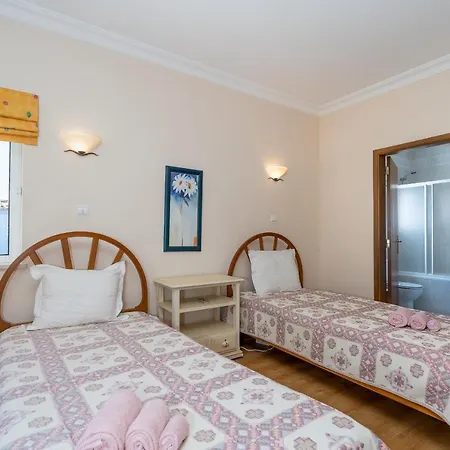 White By Sapvillas Vilamoura