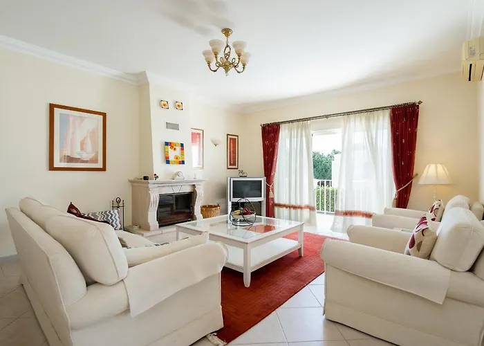 White By Sapvillas Vilamoura